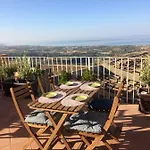 Bed & Breakfast Le Terrazze Di Pirandello 2*
