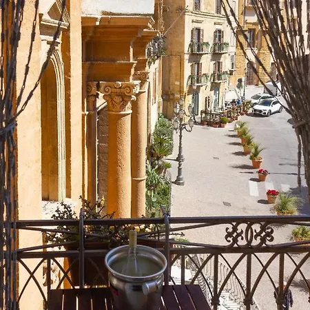 Le Terrazze Di Pirandello 2*