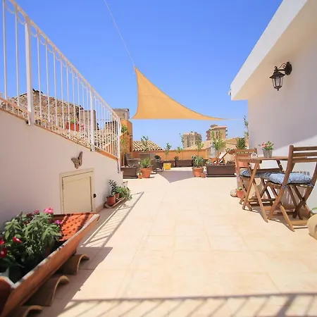 Le Terrazze Di Pirandello 2*