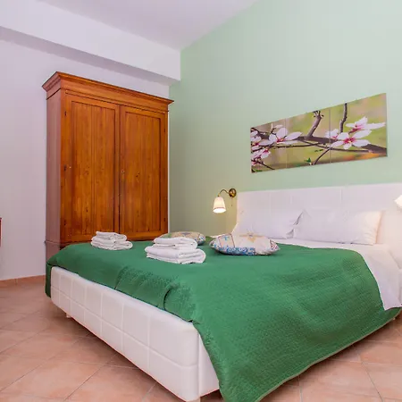 Bed & Breakfast Le Terrazze Di Pirandello 2*