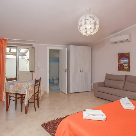 فندق مبيت وإفطار Le Terrazze Di Pirandello 2*