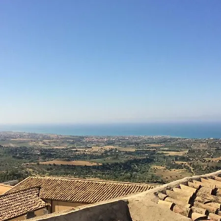 Le Terrazze Di Pirandello 2*