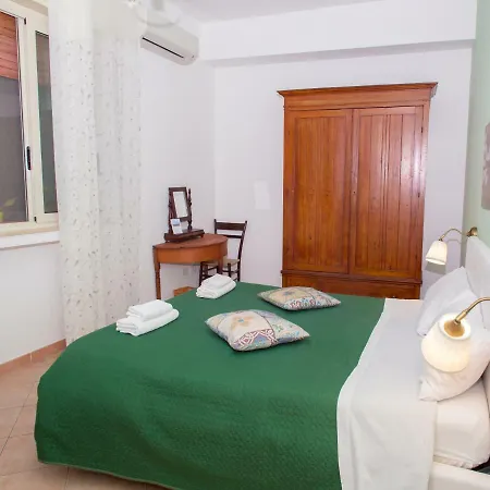 فندق مبيت وإفطار Le Terrazze Di Pirandello 2*