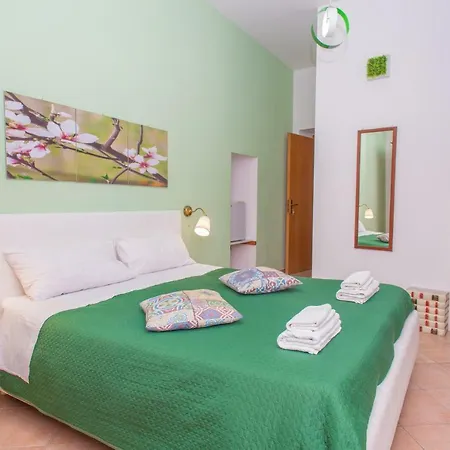 فندق مبيت وإفطار Le Terrazze Di Pirandello 2*